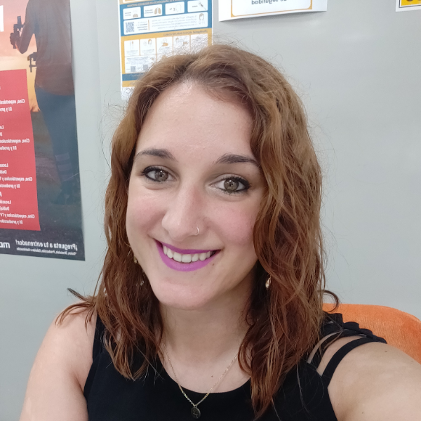Iria Gonzalez Fernandez Iria Gonzalez Fernandez